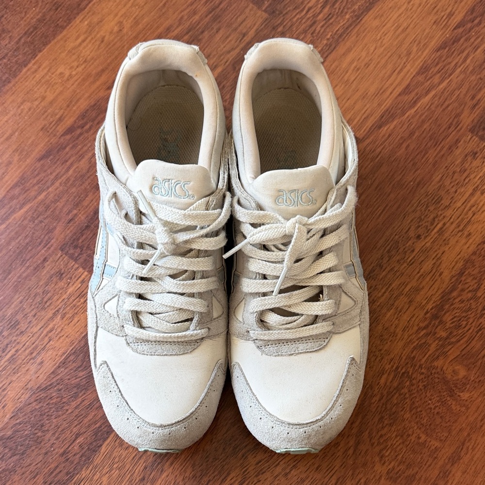 Asics Gel Lyte woman’s 10Lace-Up Sneakers